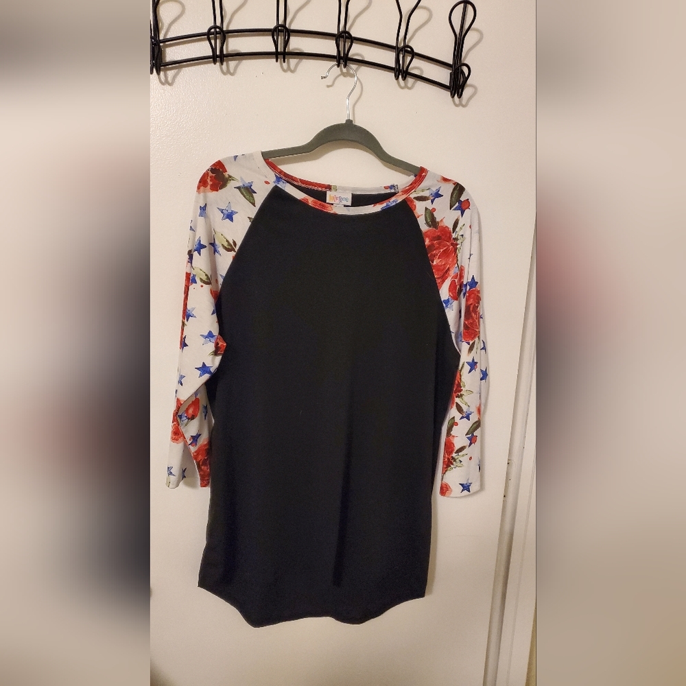 Ladies Lularoe Long Sleeve Black and Stars XL